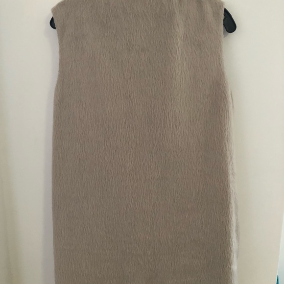 Theory faux fur vest - Picture 4 of 4